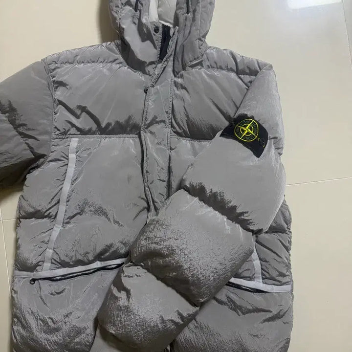 [SOLD OUT] (마지막할인)스톤아일랜드 나일론 메탈 다운 TC자켓 패딩
