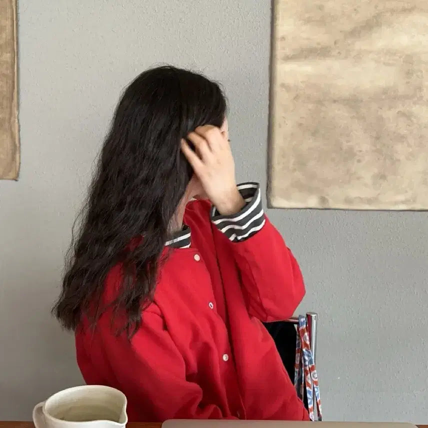 [BUNJANG] Red Round Neck Button Cardigan / 레드 컬러넥 버튼 가디건