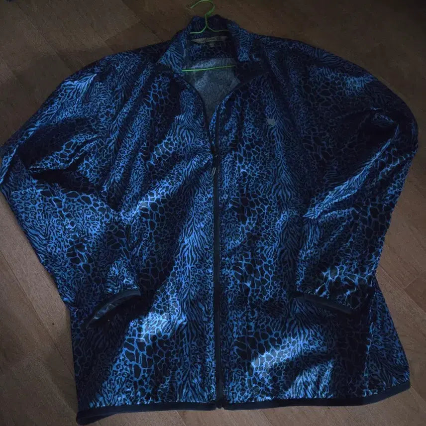 [BUNJANG] Lafuma Blue Pattern Windbreaker Jacket / Lafema 블루 패턴 바람막이 자켓
