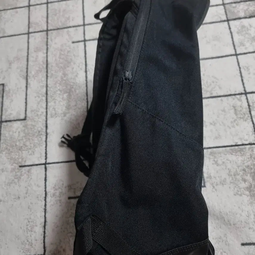 [BUNJANG] Nike Football Offense Backpack Black / 나이키 풋볼 오펜스 백팩 블랙 가방