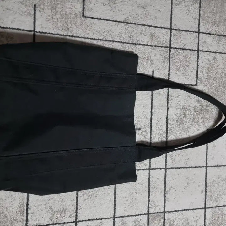 [BUNJANG] Carhartt Essential Tote Vertical Open Shoulder Bag / 칼하트 숄더백 에센셜 토트백 버티컬 오픈 블랙 가방