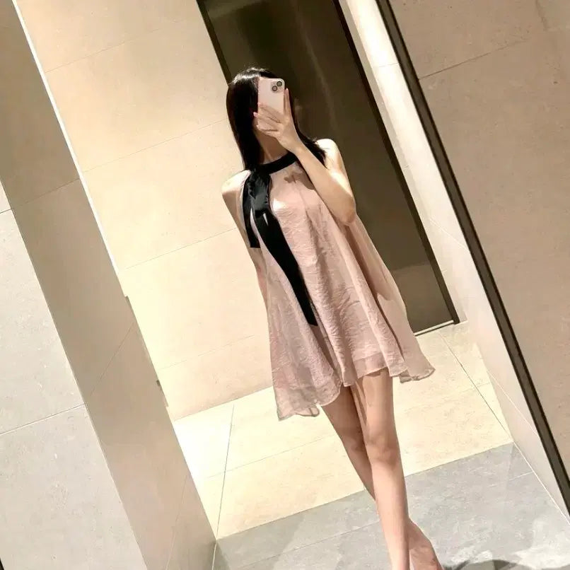 [SOLD OUT] 수입의류 쉬폰홀터원피스 문피버 라멜로즈