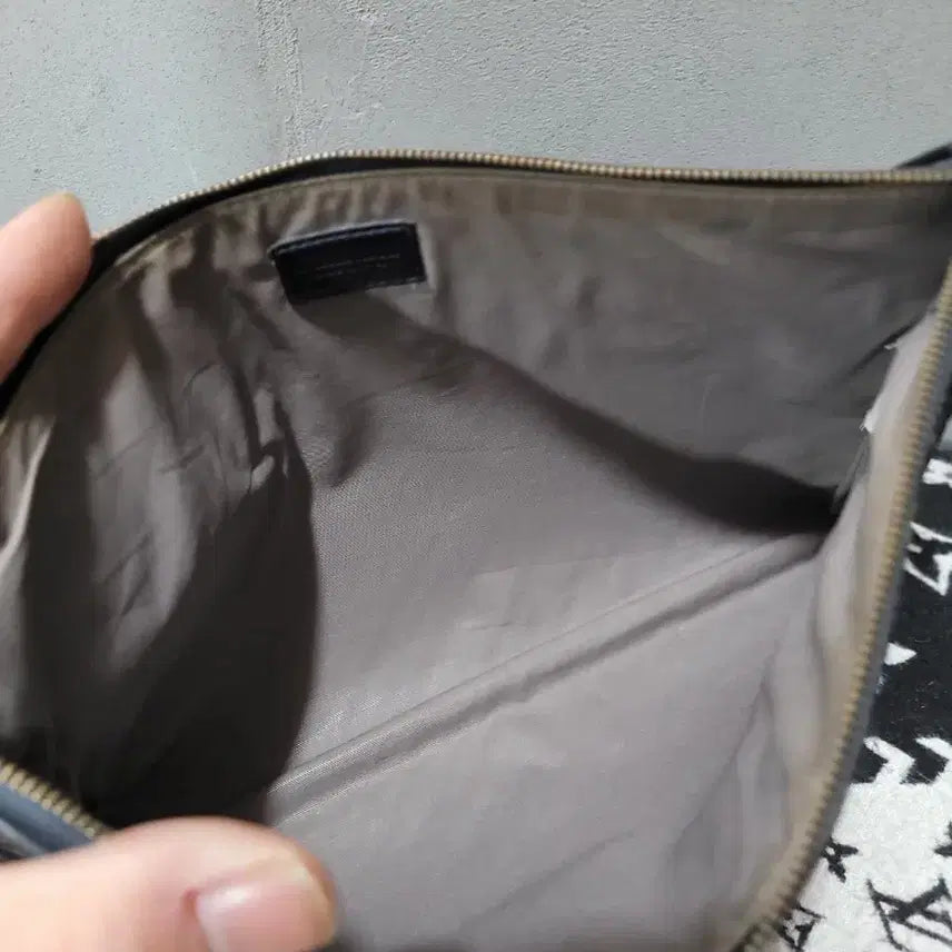 [BUNJANG] Bottega Veneta Intrecciato Clutch Bag / 정품 보테가베네타 인트레치아토 클러치백