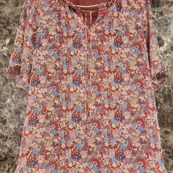 [BUNJANG] BCBG Floral Print Blouse / BCBG 플로럴 프린트 블라우스