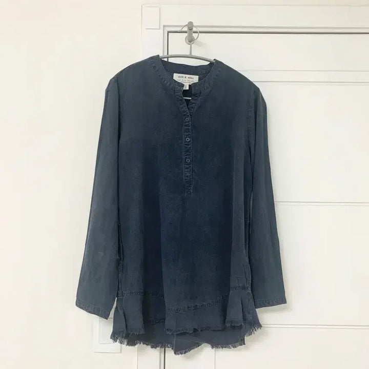 [SOLD OUT] Cloth &amp; Stone 앤트로폴로지 차콜 상의 (XS)
