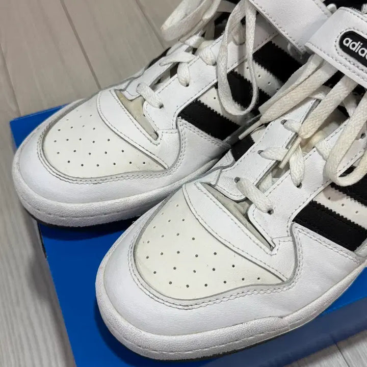 [BUNJANG] Adidas Forum 84 Low White Black Sneakers (Size 300) / 아디다스 포럼84 로우(300)상태a 화이트블랙