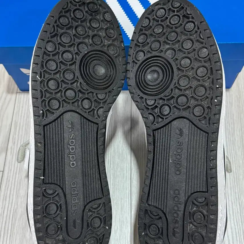 [BUNJANG] Adidas Forum 84 Low White Black Sneakers (Size 300) / 아디다스 포럼84 로우(300)상태a 화이트블랙