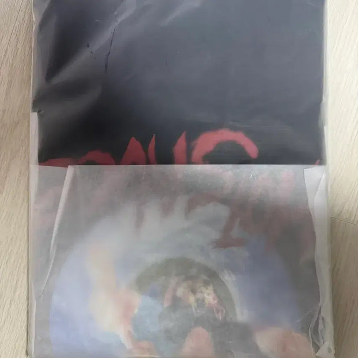 [SOLD OUT] 핫소스 유니버스 니마이 힙한 티셔츠 + 포카 미개봉