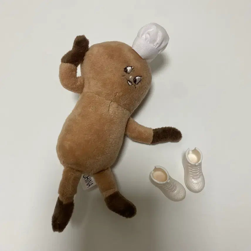 [BUNJANG] Peanut Plush Doll Keychain with Detachable Shoes / 땅콩인형 (신발포함) 키링 X