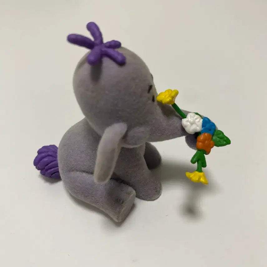 [BUNJANG] Vintage Elephant Plush Flower Figurine / 빈티지 코끼리 인형 꽃장식 피규어 (보들보들털)