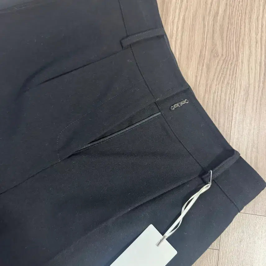 [SOLD OUT] 지컷 블랙 밴딩 슬랙스 바지 스몰 새상품