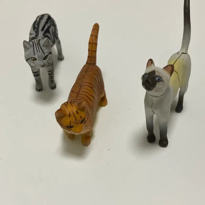 [BUNJANG] Cat Mini Figures Set of 3 / 고양이 미니 피규어 3종 세트