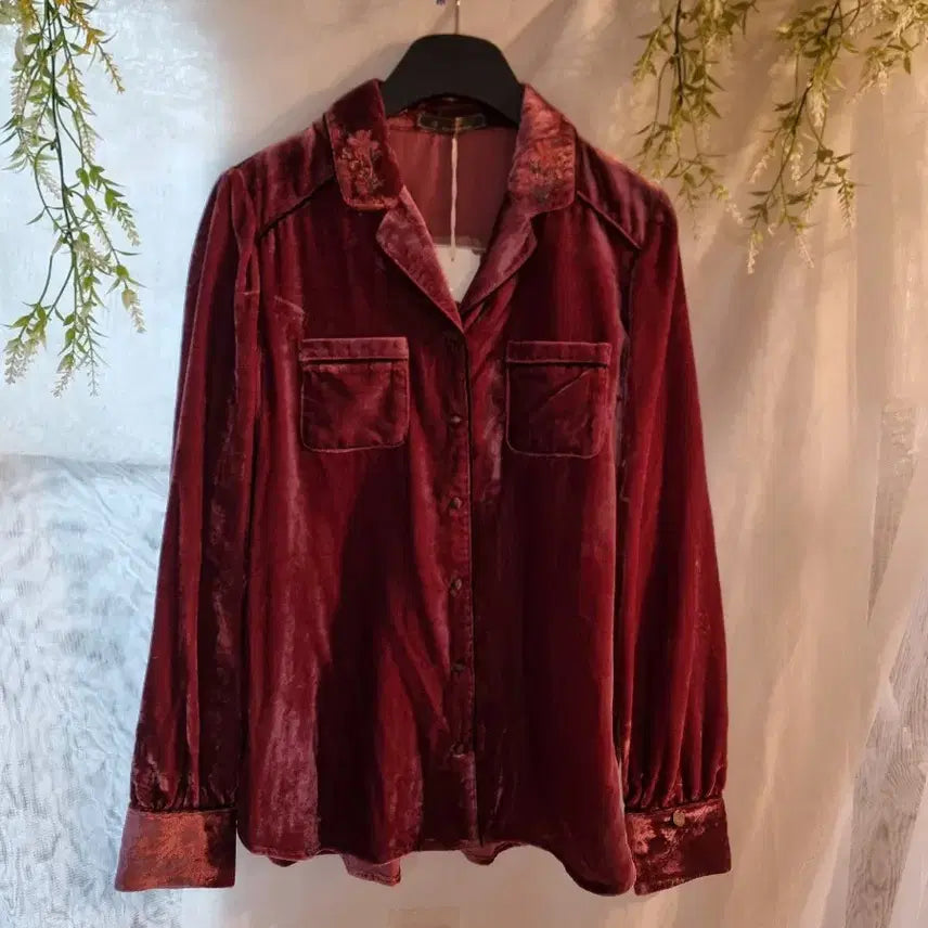 [BUNJANG] Thursday Island Velvet Embroidered Collar Blouse / 새옷 free 카라 자수 벨벳 셔츠 블라우스 써스데이아일랜드