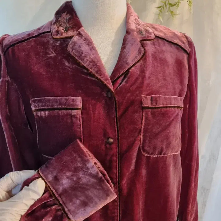 [BUNJANG] Thursday Island Velvet Embroidered Collar Blouse / 새옷 free 카라 자수 벨벳 셔츠 블라우스 써스데이아일랜드