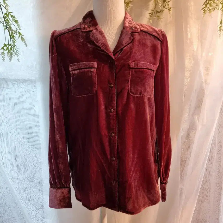 [BUNJANG] Thursday Island Velvet Embroidered Collar Blouse / 새옷 free 카라 자수 벨벳 셔츠 블라우스 써스데이아일랜드