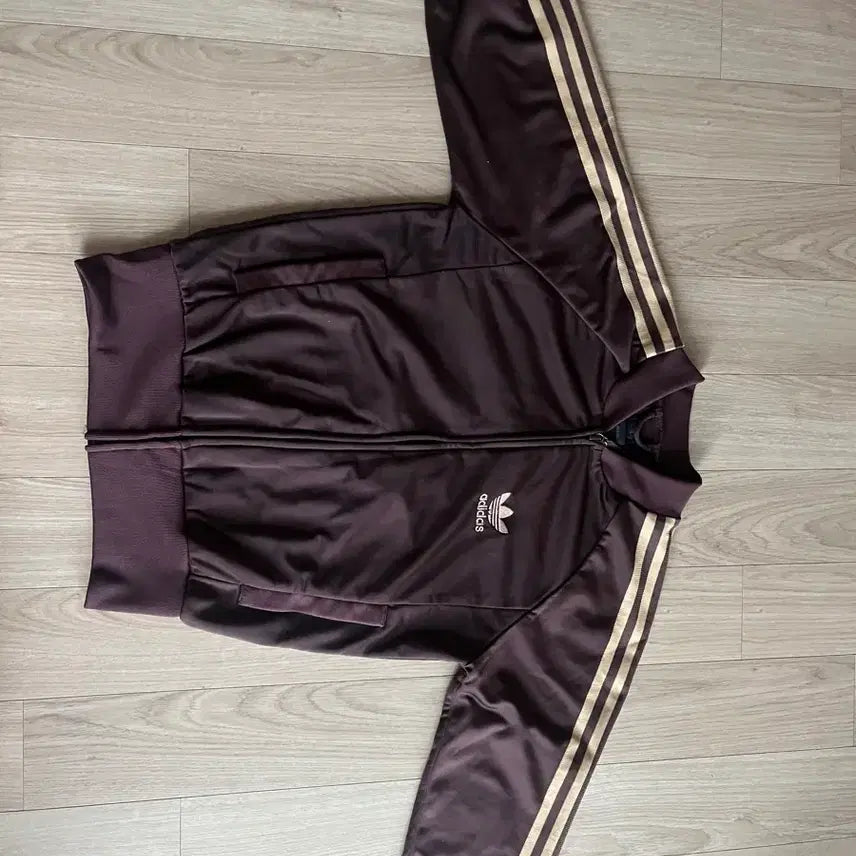 [BUNJANG] Adidas Brown Cropped Jersey / 아디다스 브라운 져지 xs