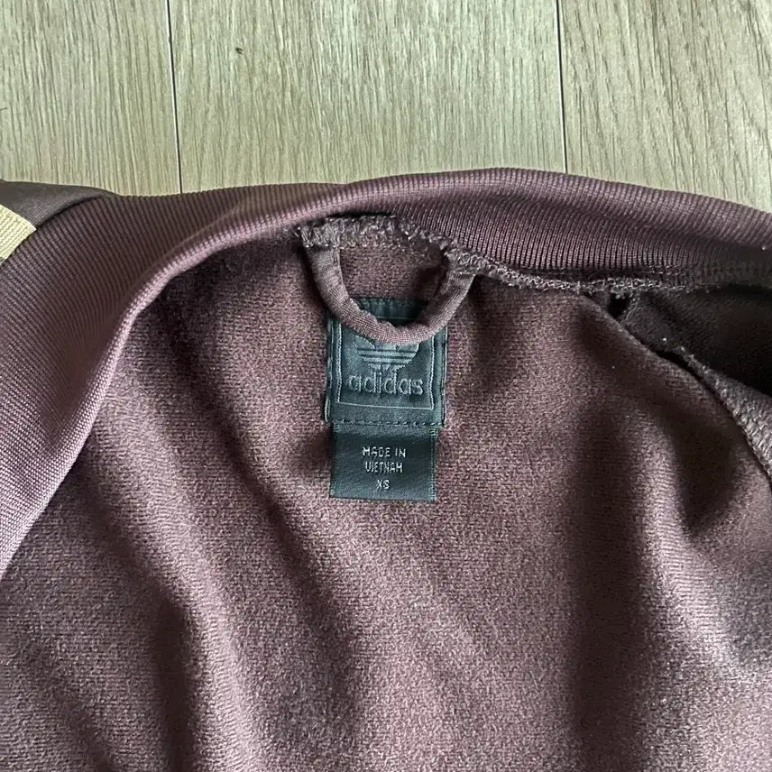 [BUNJANG] Adidas Brown Cropped Jersey / 아디다스 브라운 져지 xs