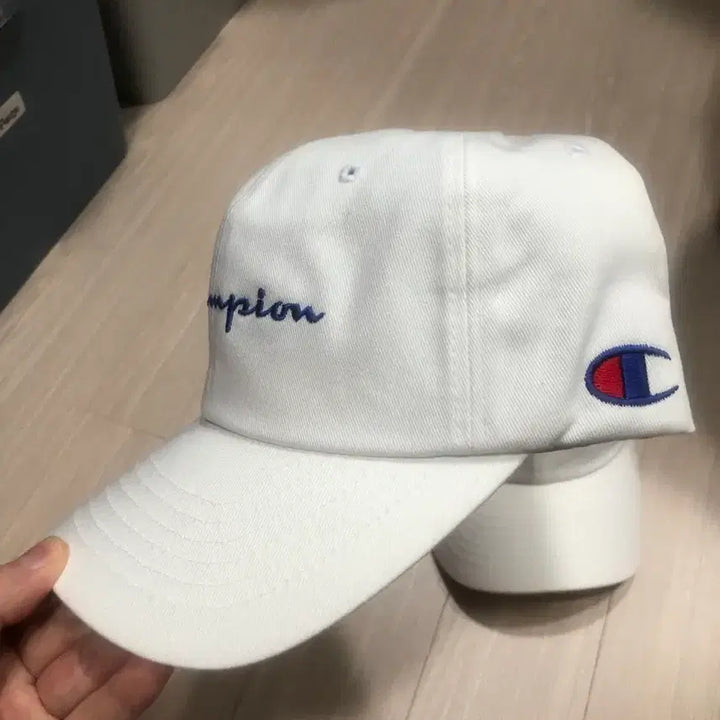 [SOLD OUT] 화이트 볼캡 모자