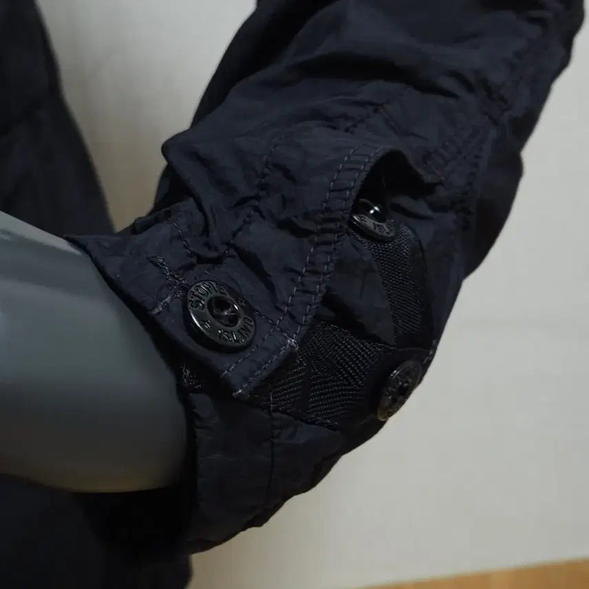 [BUNJANG] Stone Island Crinkle Reps Garment Jumper / 스톤아일랜드 크링클랩스 가먼트 점퍼