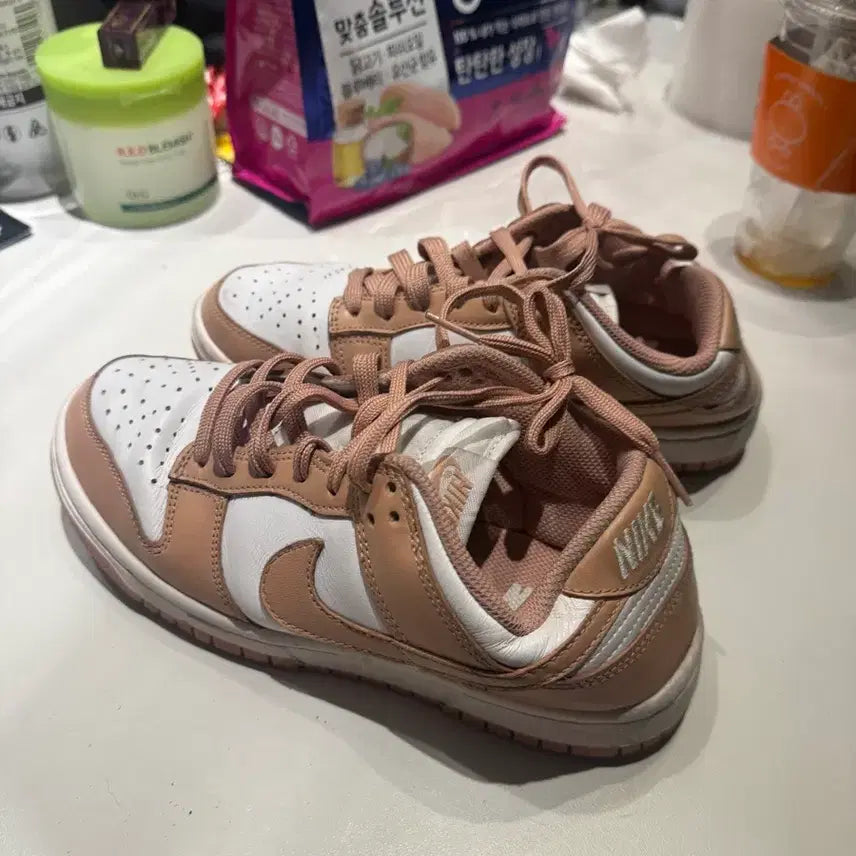 [BUNJANG] Nike Dunk Low Rose Whisper 235 Sneakers / 나이키 덩크 로우 로즈스위퍼 235