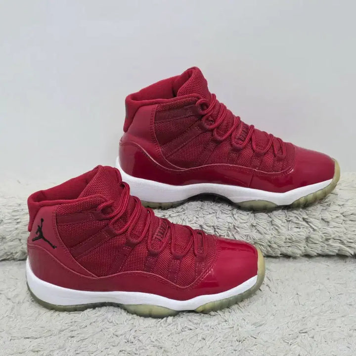 [BUNJANG] Nike Air Jordan 11 Gym Red Sneakers / 나이키 조던 11  원라이크96 짐레드  230