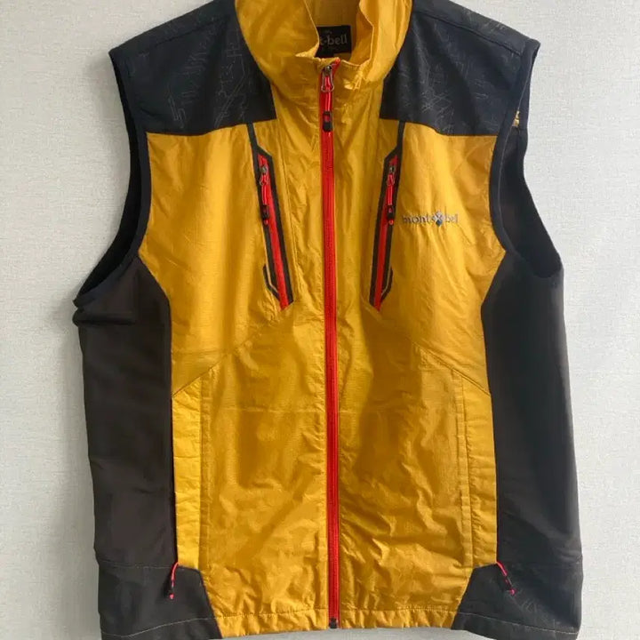 [BUNJANG] Montbell Windbreaker Vest Gold 100 / 몽벨 바람막이 조끼 골드 100