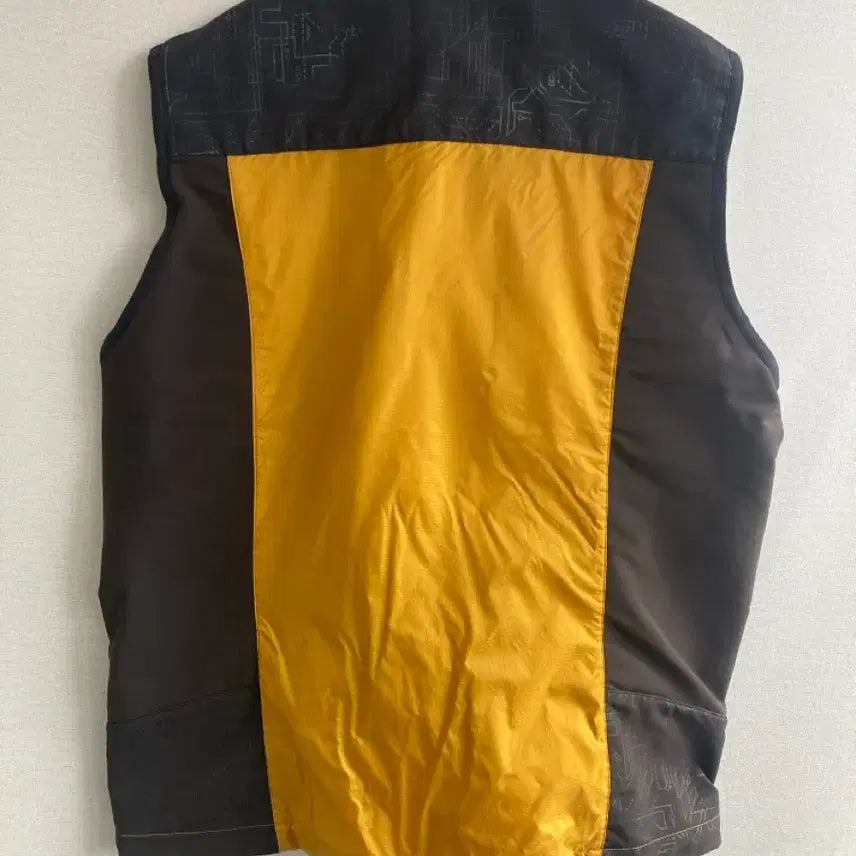 [BUNJANG] Montbell Windbreaker Vest Gold 100 / 몽벨 바람막이 조끼 골드 100
