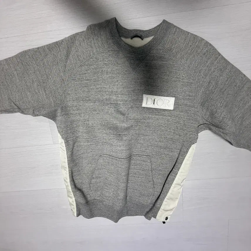 [BUNJANG] Dior x Sacai Sweatshirt Gray / 디올X사카이 맨투맨 그레이