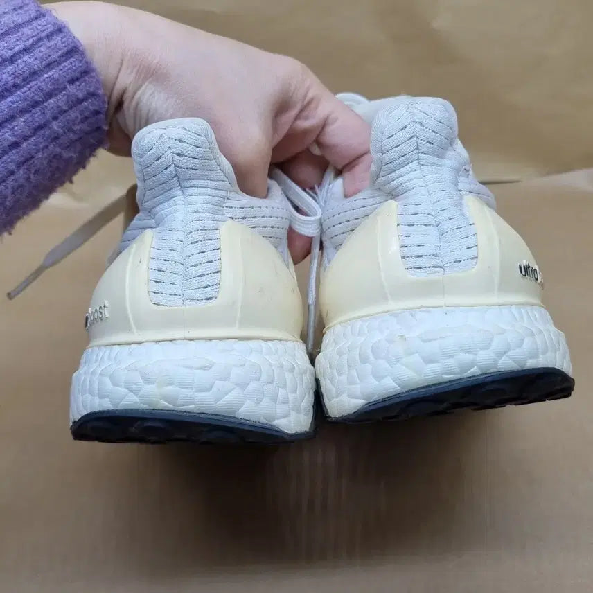 [BUNJANG] Adidas Ultraboost Sneakers 245 / 아디다스 울트라부스트 운동화245