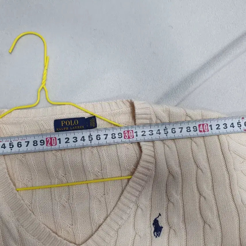 [BUNJANG] Polo Ralph Lauren Cable Knit V-Neck Sweater Ivory L / 폴로 랄프로렌 꽈배기 니트 브이넥 케이블 스웨터 아이보리 L
