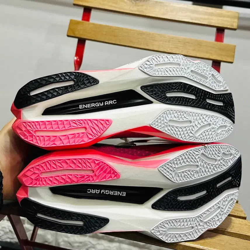 [BUNJANG] New Balance FuelCell SuperComp Elite V4 Ultra Pink Running Shoes / 275) 새상품 뉴발란스 퓨어셀 슈퍼컴프 엘리트 V4 울트라 핑크