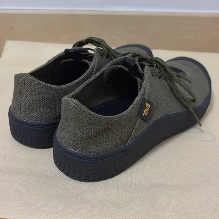 [BUNJANG] Teva Canyon Sneakers / (260) TEVA 테바 캐년 Canyon 스니커즈 운동화 단화