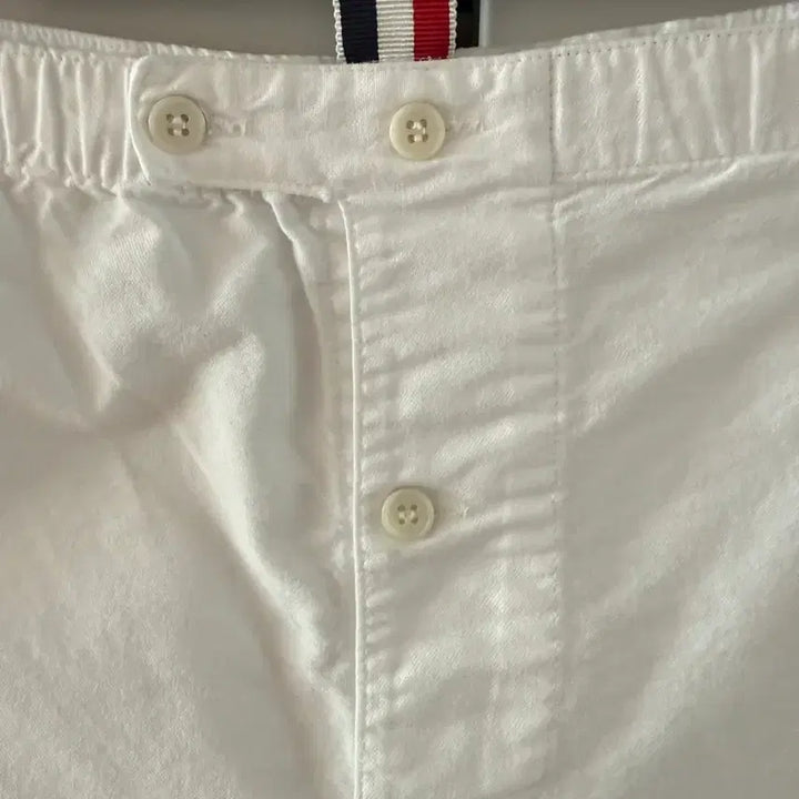 [SOLD OUT] 삼선 화이트 숏 반바지 34-36 사이즈
