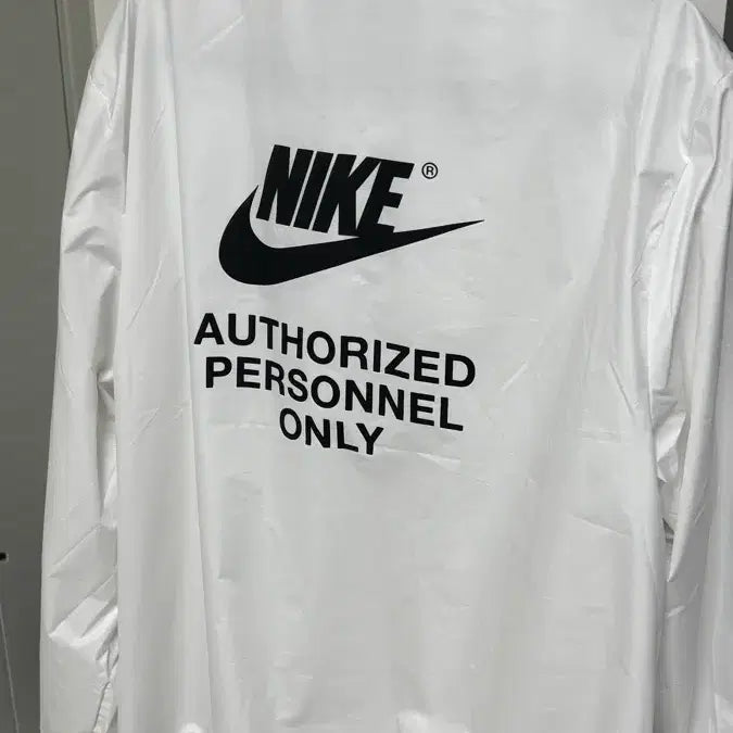 [BUNJANG] Nike White Windbreaker Jacket / 나이키 화이트 바람막이 점퍼
