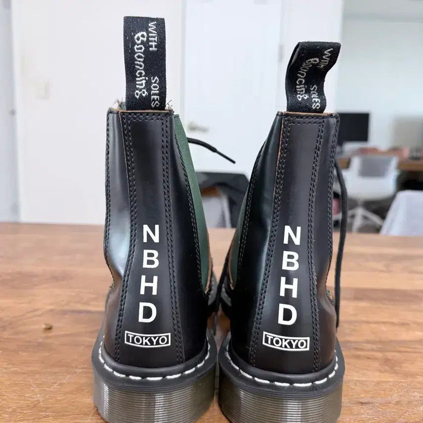 [BUNJANG] Neighborhood Dr. Martens 8-Hole Boots / 네이버후드 닥터마틴 8홀
