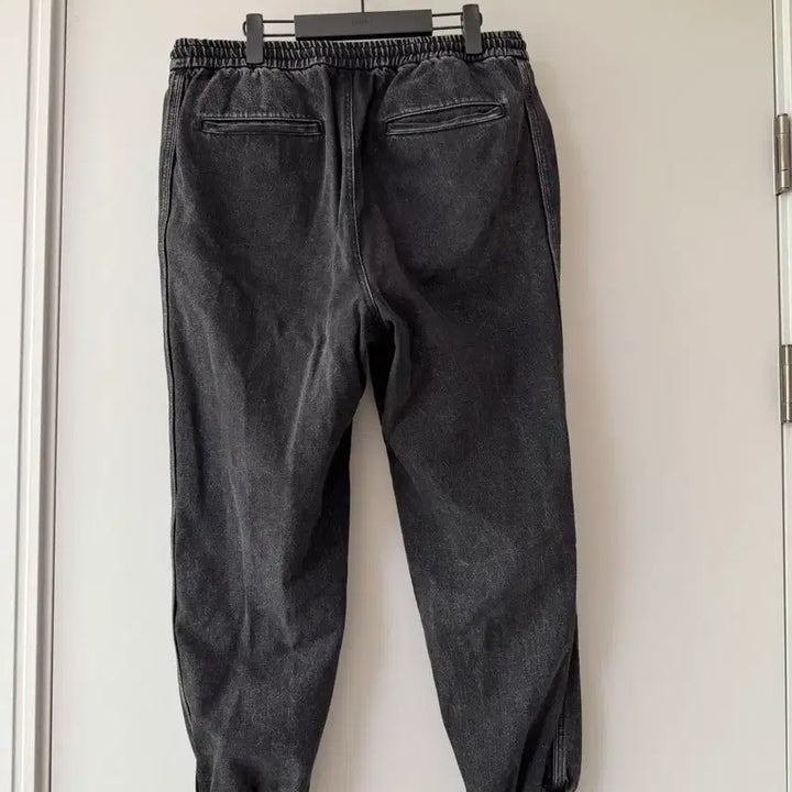 [SOLD OUT] 준지 21FW 유아인 조거 50