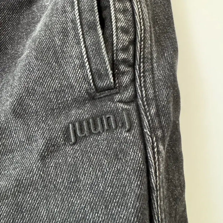 [SOLD OUT] 준지 21FW 유아인 조거 50