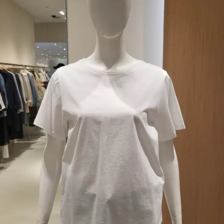 [BUNJANG] On&amp;On Round Neck Short Sleeve T-shirt / 온앤온  라운드넥 반팔  티셔츠