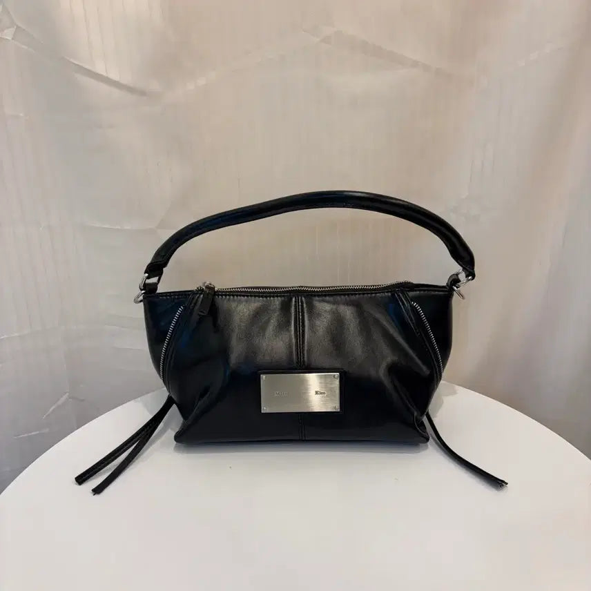 [BUNJANG] Matinkim Side Zipper Shoulder Bag Black / 정품 마뗑킴 사이드지퍼 숄더백