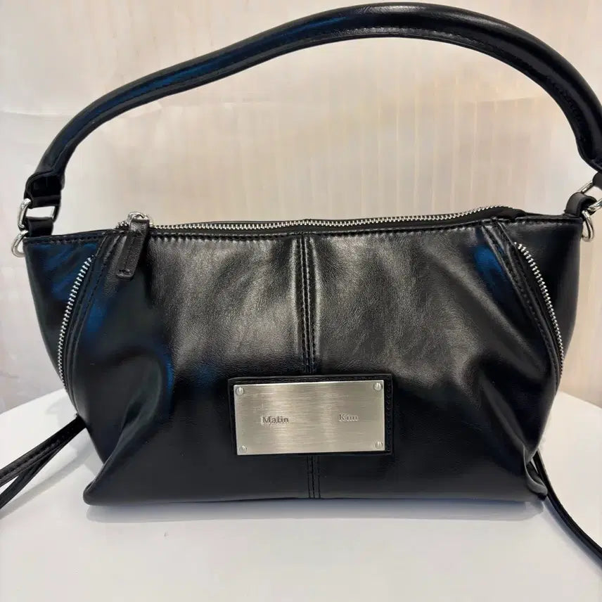 [BUNJANG] Matinkim Side Zipper Shoulder Bag Black / 정품 마뗑킴 사이드지퍼 숄더백