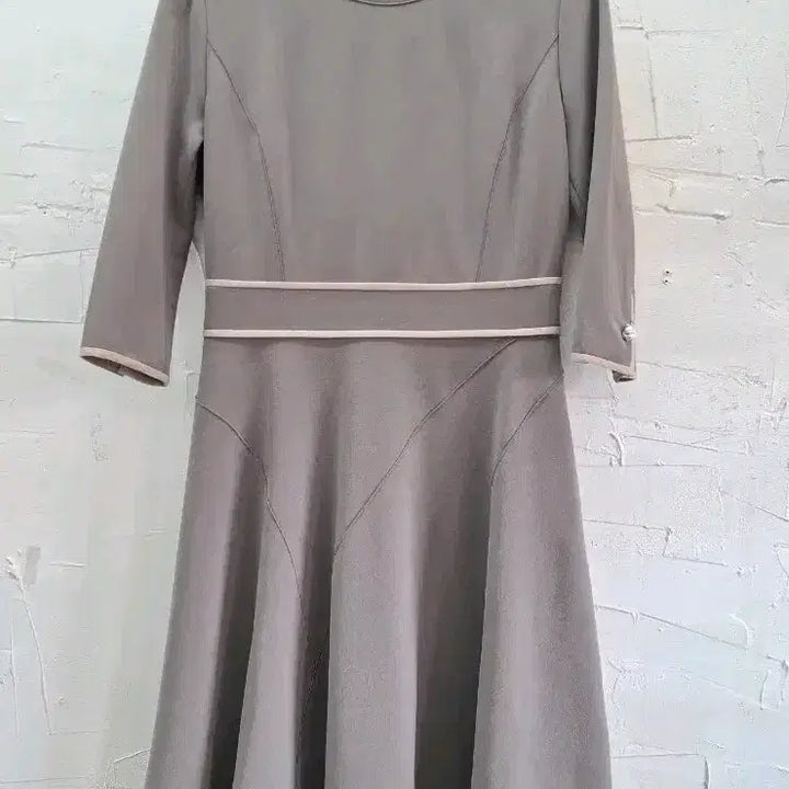 [BUNJANG] MICHAA Grey Flare Dress / 미샤 그레이 플레어 원피스 55