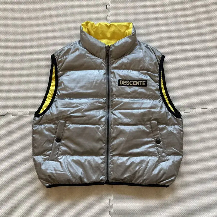 [BUNJANG] Descente Japan Reversible Down Padded Vest / 데상트 재팬 리버시블 다운 패딩 베스트