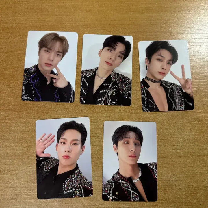 [BUNJANG] Monsta X No Limit Tour Bundle Set Photocard / 일괄 양도 몬엑 노리밋투어 포카 set, 증사 ,7기 팬클럽 키트 set