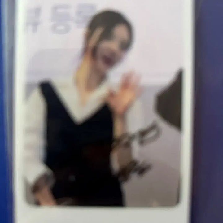 [BUNJANG] Shin Se Kyung Signed Photo / 신세경 사진 친필 사인 휴민트 무대인사