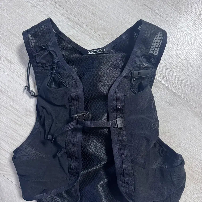 [SOLD OUT] 아크테릭스 노반7 하이드레이션 베스트