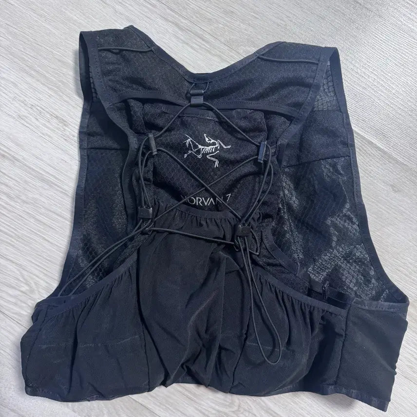 [SOLD OUT] 아크테릭스 노반7 하이드레이션 베스트