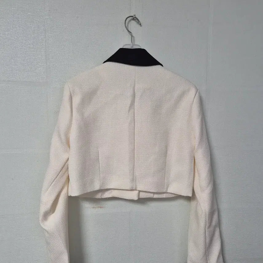 [BUNJANG] Color Block Crop Jacket / 배색 카라 크롭 자켓 아이보리