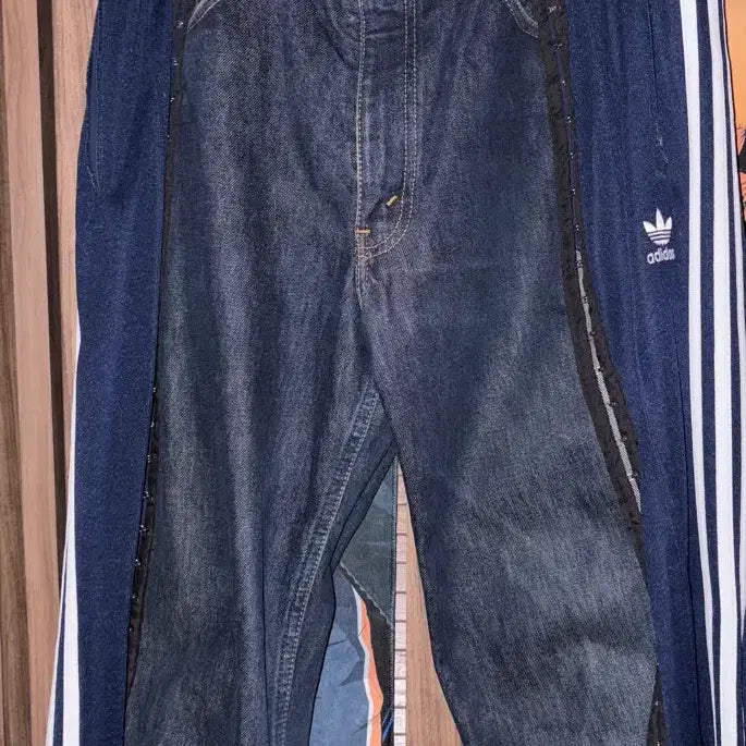[BUNJANG] Mysterious Hotel Re-worked Half-and-Half Pants / 미스테리어스 호텔 반반팬츠