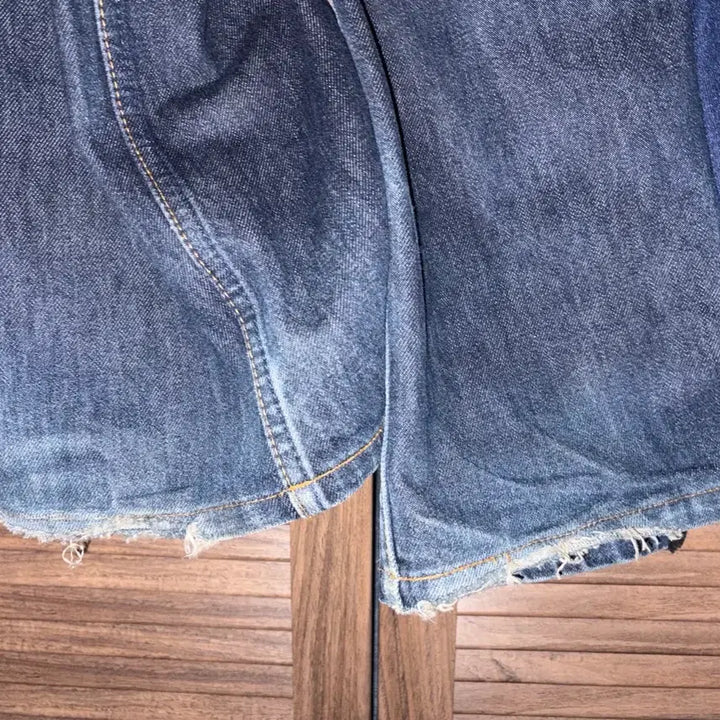 [BUNJANG] Mysterious Hotel Re-worked Half-and-Half Pants / 미스테리어스 호텔 반반팬츠