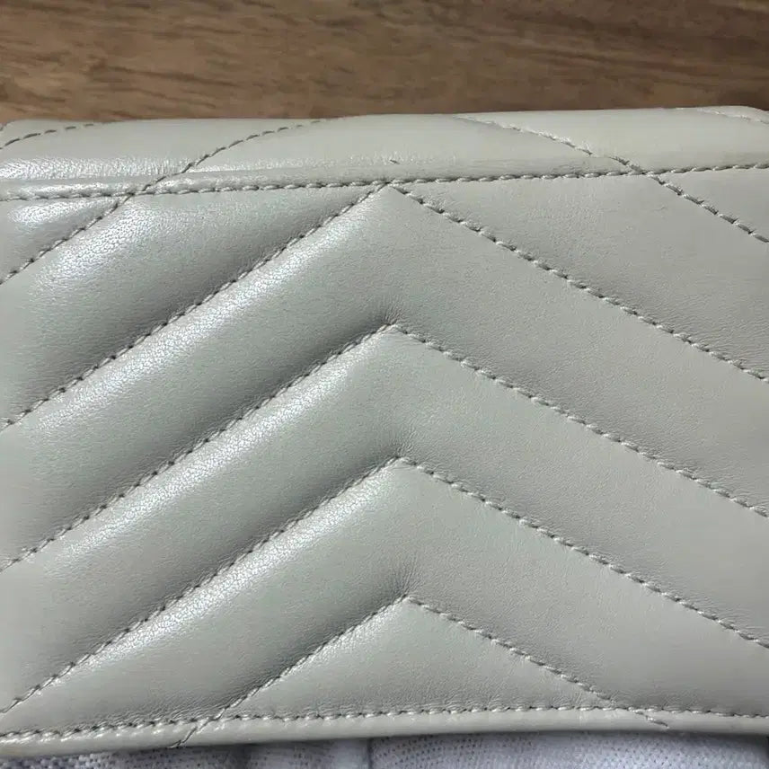 [BUNJANG] Saint Laurent Matelassé Lambskin Flap Card Holder / 생로랑 마틀라세 램스킨 플랩 카드지갑